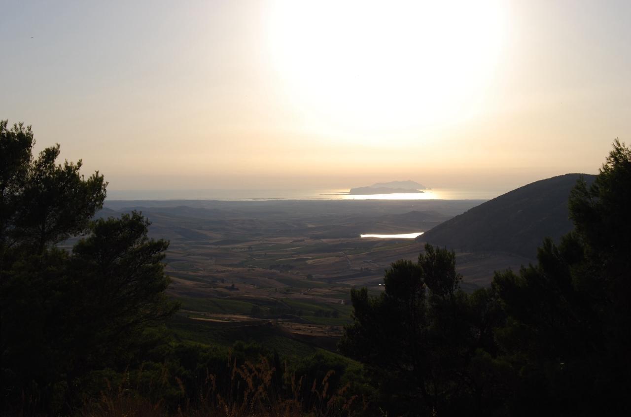 In Sicilia Da Ciro Bed & Breakfast Vita Bagian luar foto