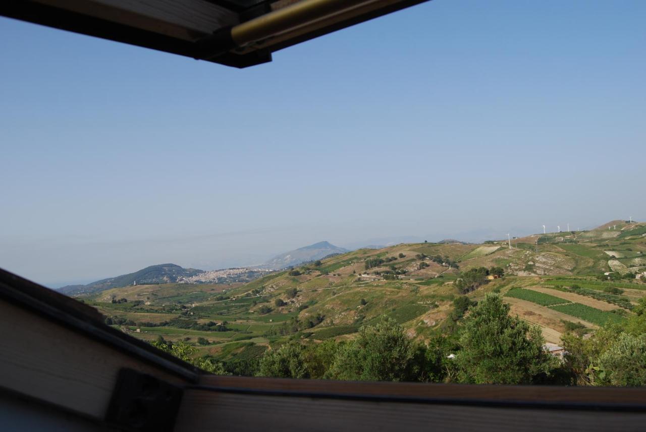 In Sicilia Da Ciro Bed & Breakfast Vita Bagian luar foto